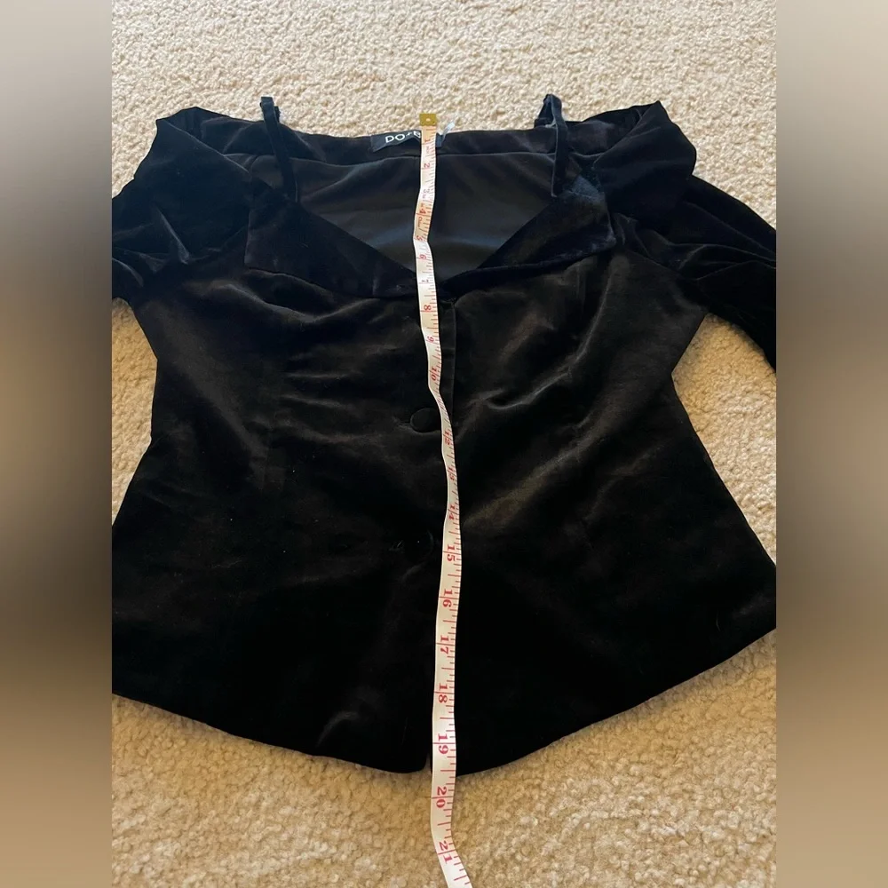 Gorgeous Top By Do + Be.                    B-150 - Picture 10 of 14